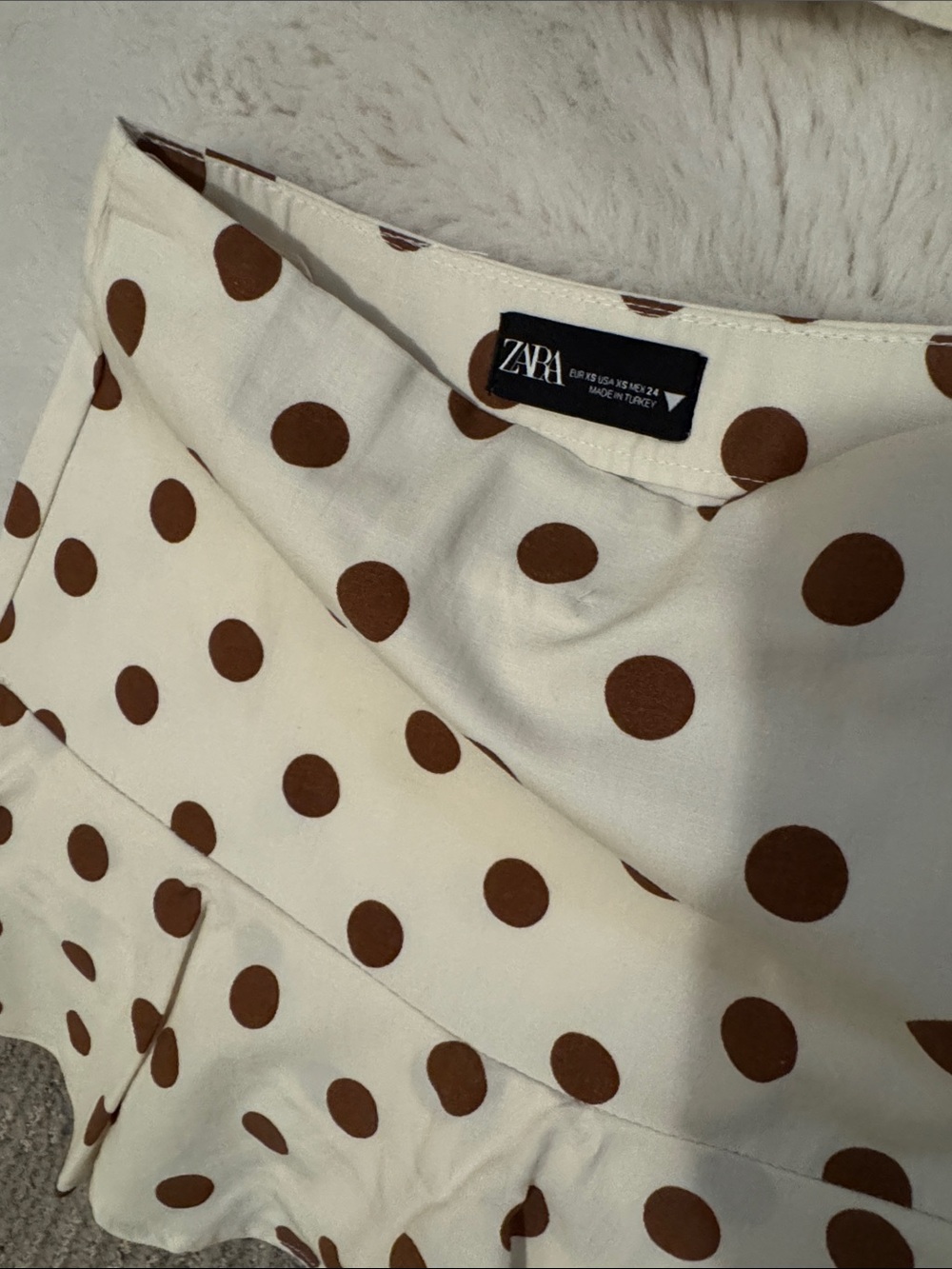 Zara Cream Crop Top with Brown Polka Dots - Picture 4 of 5